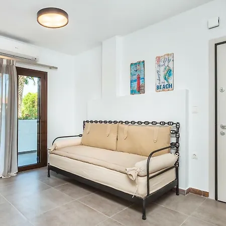 Edem Chanioti * Polychrono