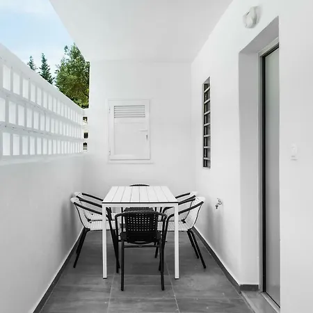 Holiday home Edem Chanioti Polychrono